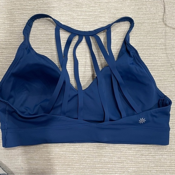 Athleta Blue Suryana Strappy Sport Bra Size 36B/B Yoga Hiking Pilates Athletic - Picture 2 of 9